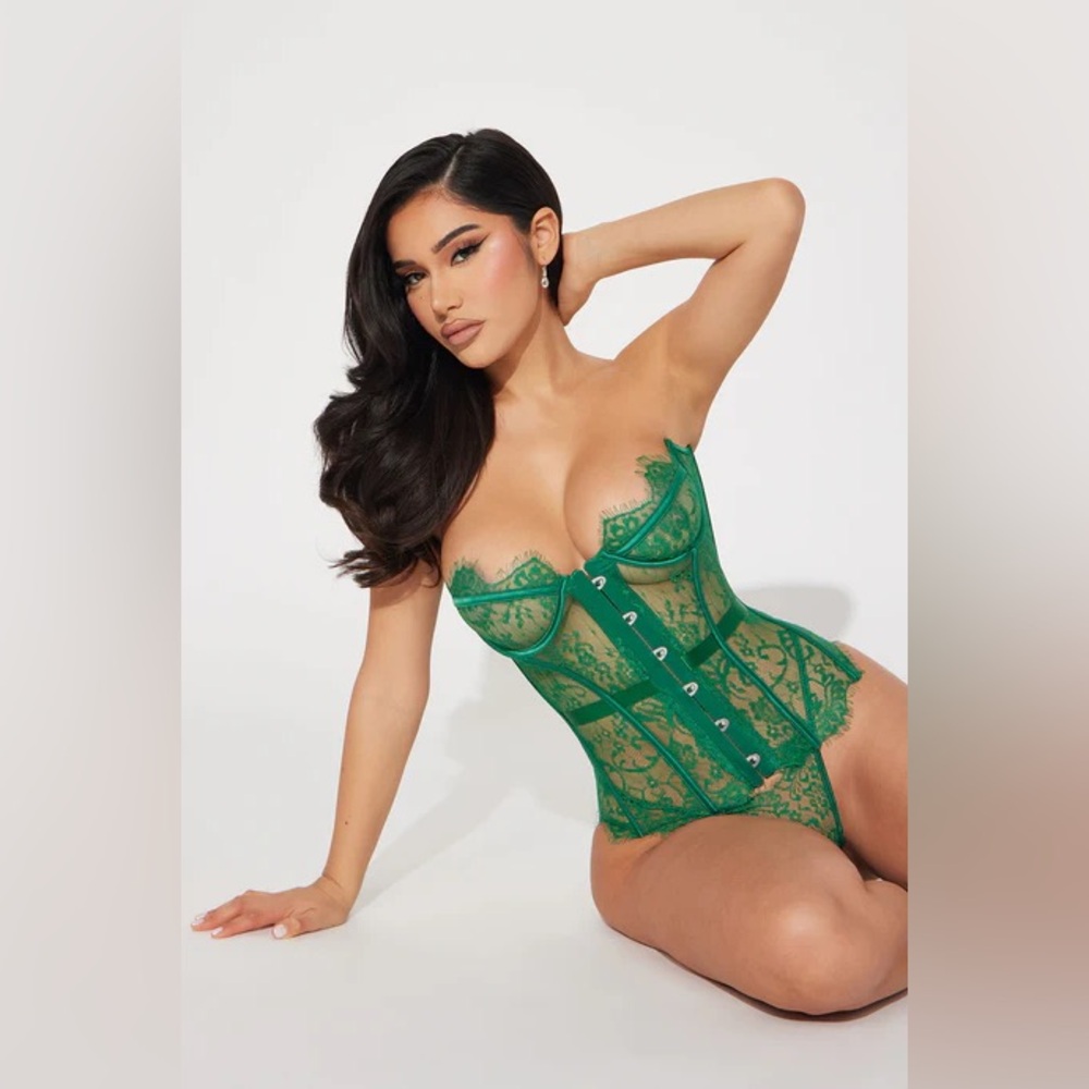 Fashion Nova ‘Favorite Secret Lace Corset Set’ In Green Size Small